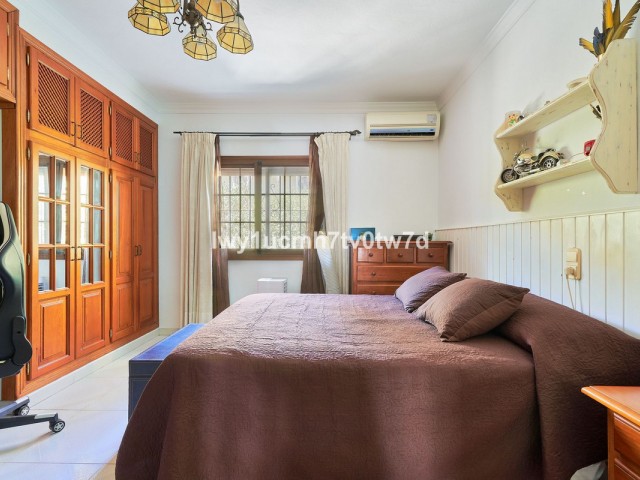 4 Bedrooms Villa in Alhaurín de la Torre