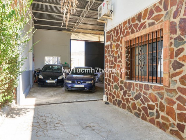 4 Bedrooms Villa in Alhaurín de la Torre