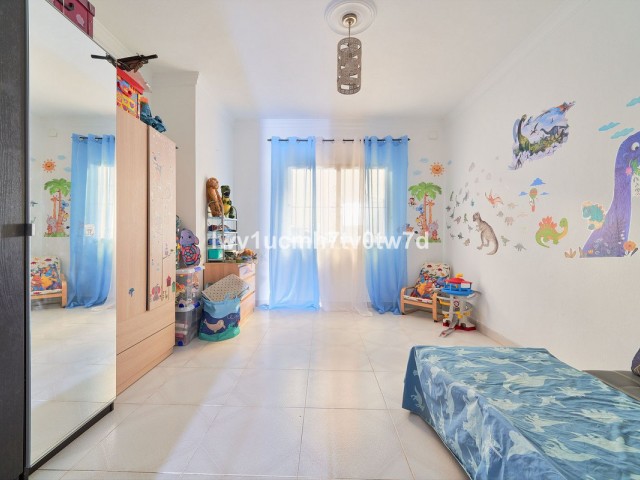 4 Slaapkamer Villa in Alhaurín de la Torre