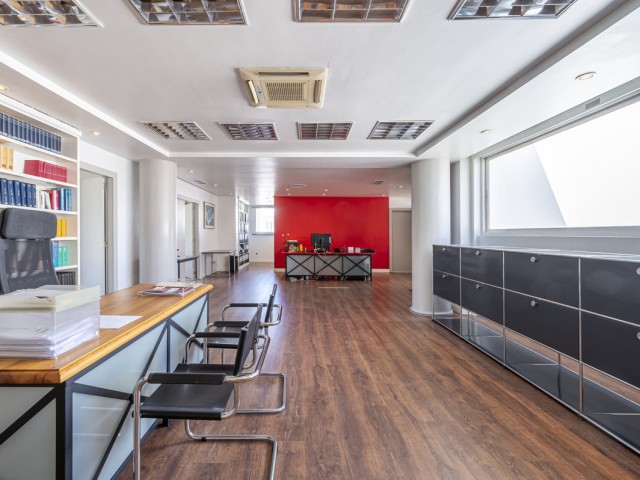 Commercial in Guadalmina Alta