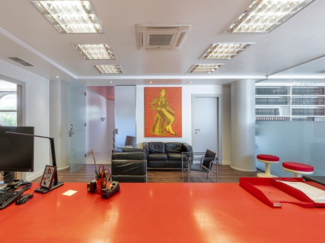 Commercial in Guadalmina Alta