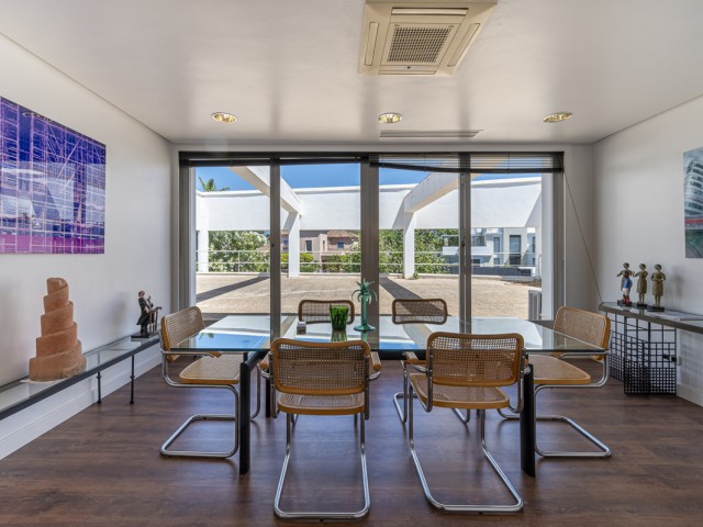 Commercial in Guadalmina Alta