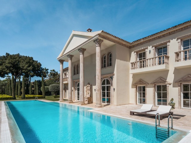 7 Soveroms Villa i Sierra Blanca