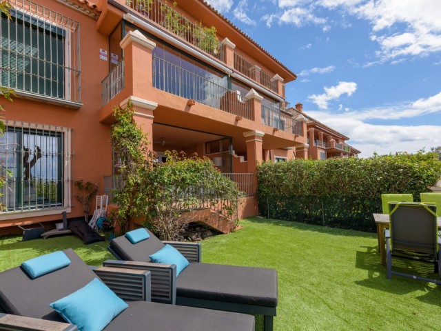Apartment, Monte Halcones, R5015335