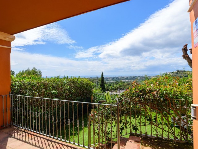 Apartment, Monte Halcones, R5015335