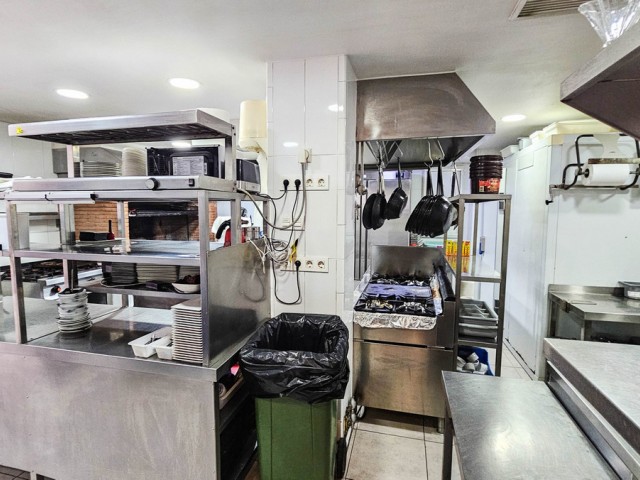 Commercieel in La Duquesa