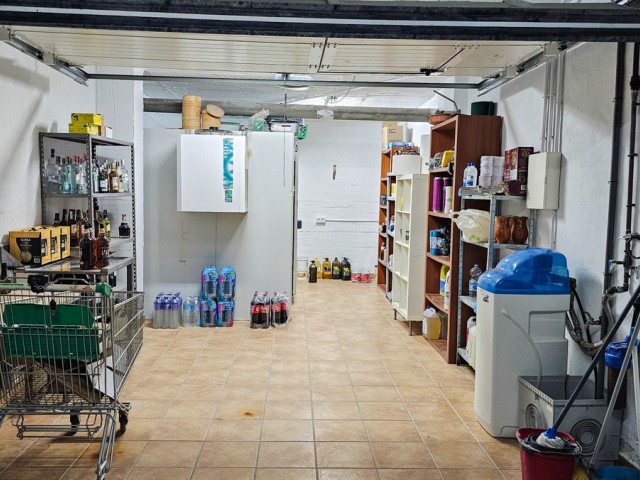 Commercieel in La Duquesa