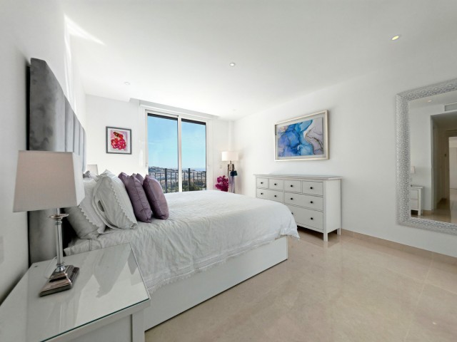 Penthouse avec 4 Chambres  à La Cala de Mijas