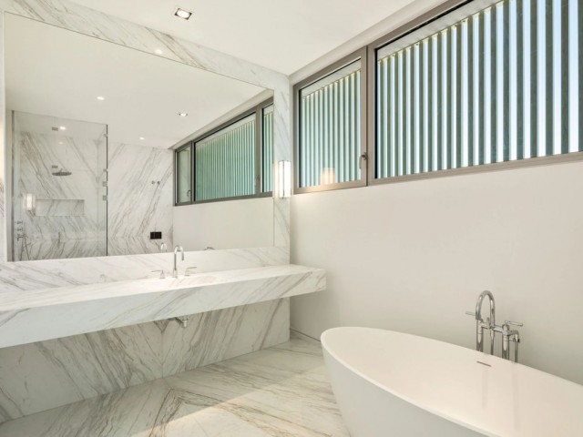 Villa avec 5 Chambres  à Casares