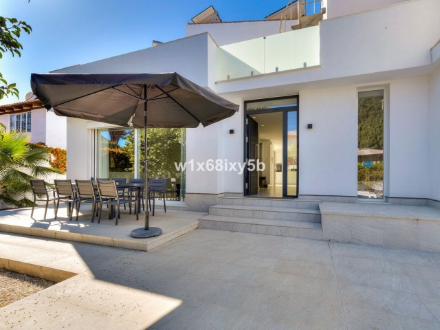 Huvila, San Pedro de Alcántara