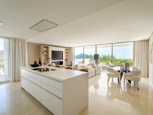 Apartamento con 3 Dormitorios  en Ojén