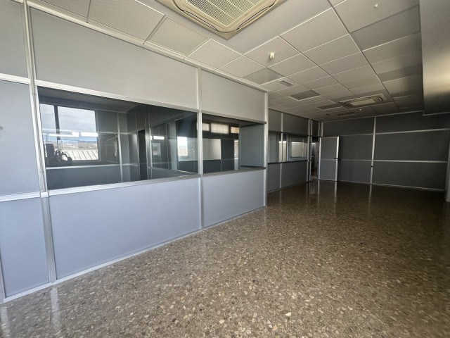 Comercial con 0 Dormitorios  en Málaga Centro