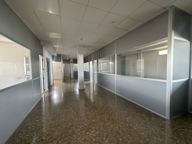 Comercial con 0 Dormitorios  en Málaga Centro