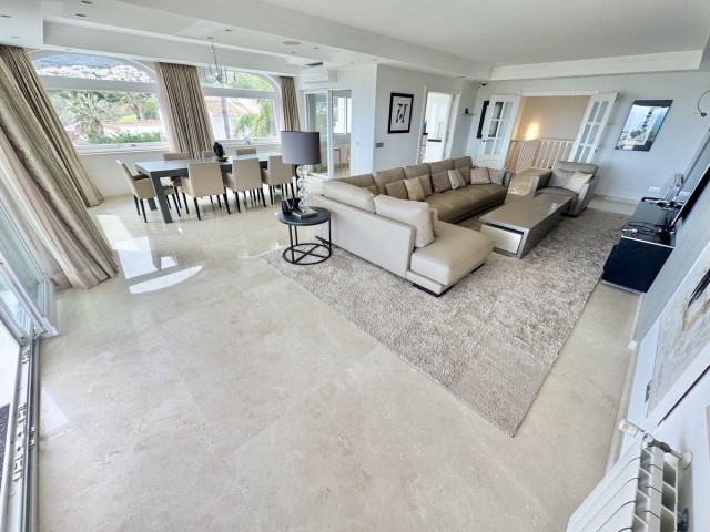5 Bedrooms Villa in Benalmadena