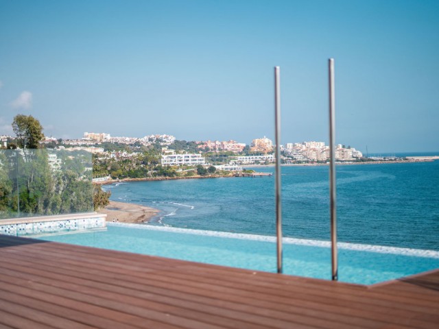 4 Slaapkamer Appartement in Estepona