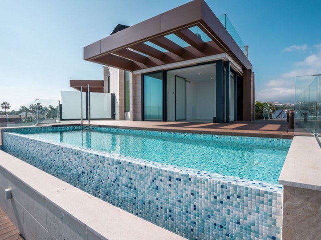 4 Slaapkamer Appartement in Estepona