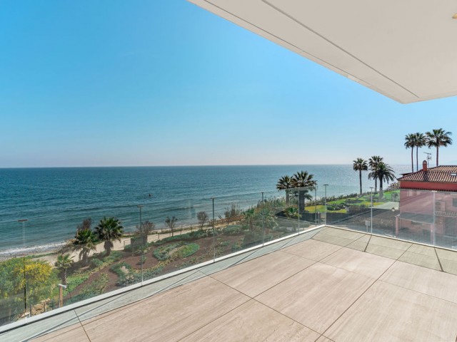 4 Slaapkamer Appartement in Estepona