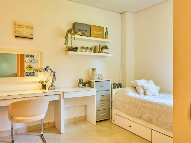 3 Bedrooms Apartment in Benahavís