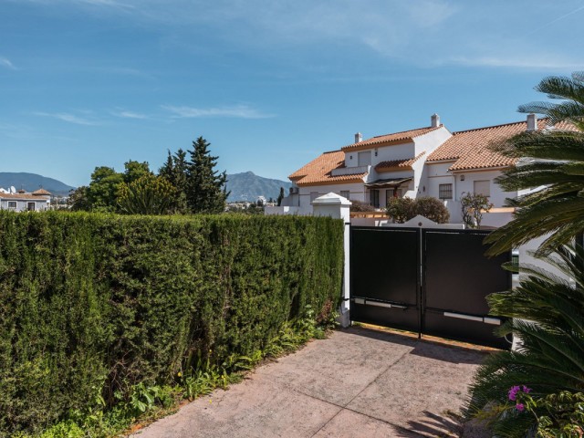 4 Soveroms Villa i Estepona