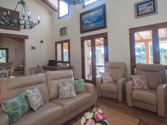 5 Schlafzimmer Villa in Casares