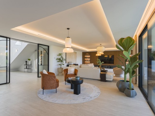 6 Slaapkamer Villa in El Rosario