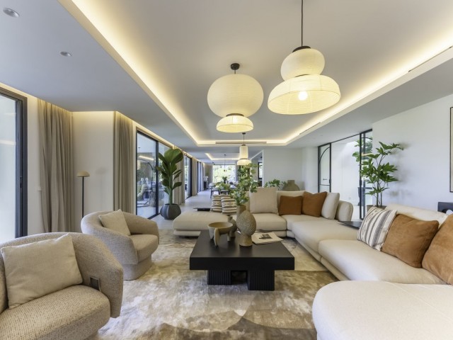 6 Slaapkamer Villa in El Rosario