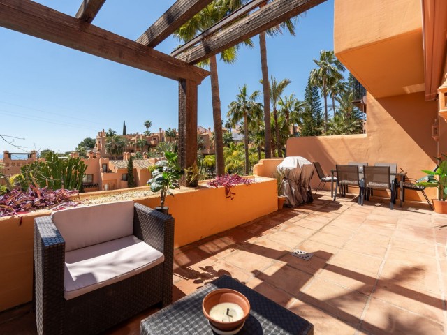 Maison mitoyenne avec 6 Chambres  à Riviera del Sol