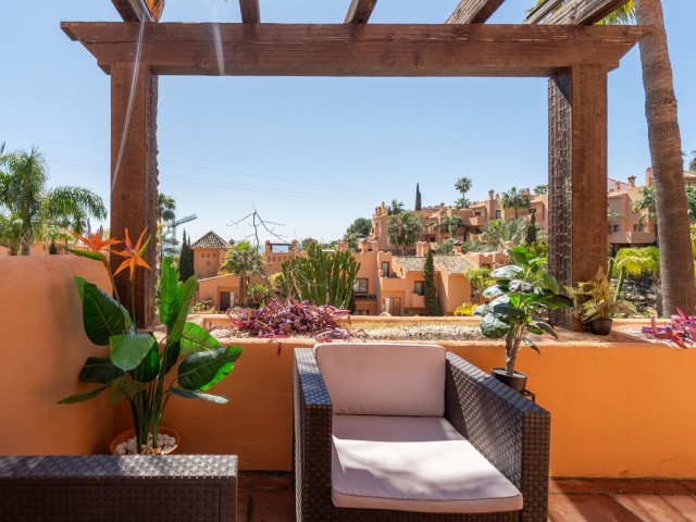 Maison mitoyenne avec 6 Chambres  à Riviera del Sol