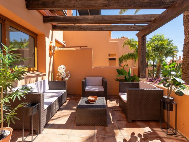 Maison mitoyenne avec 6 Chambres  à Riviera del Sol