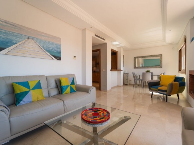 Maison mitoyenne avec 6 Chambres  à Riviera del Sol