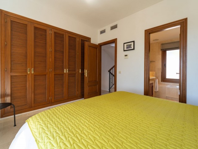 Maison mitoyenne avec 6 Chambres  à Riviera del Sol