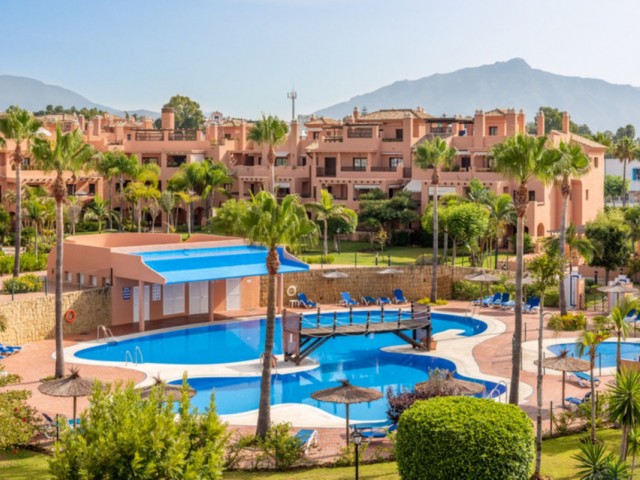 Apartamento con 2 Dormitorios  en New Golden Mile