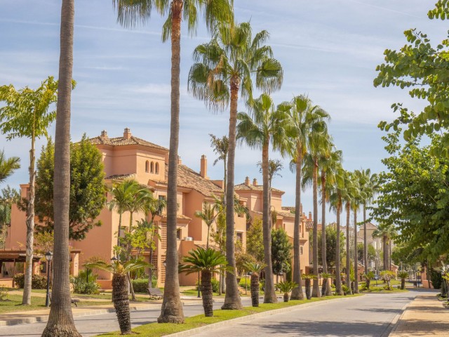 Apartamento con 2 Dormitorios  en New Golden Mile