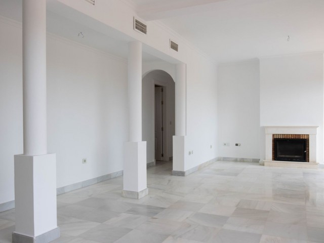 Apartamento con 2 Dormitorios  en New Golden Mile
