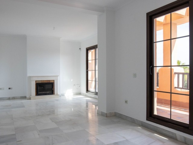 Apartamento con 2 Dormitorios  en New Golden Mile