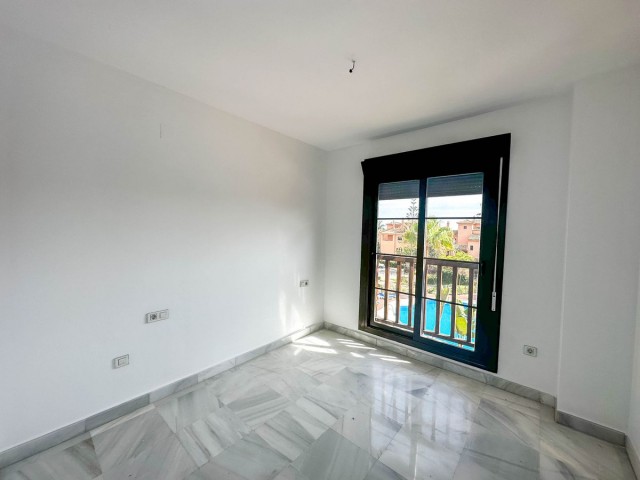 Apartamento con 2 Dormitorios  en New Golden Mile