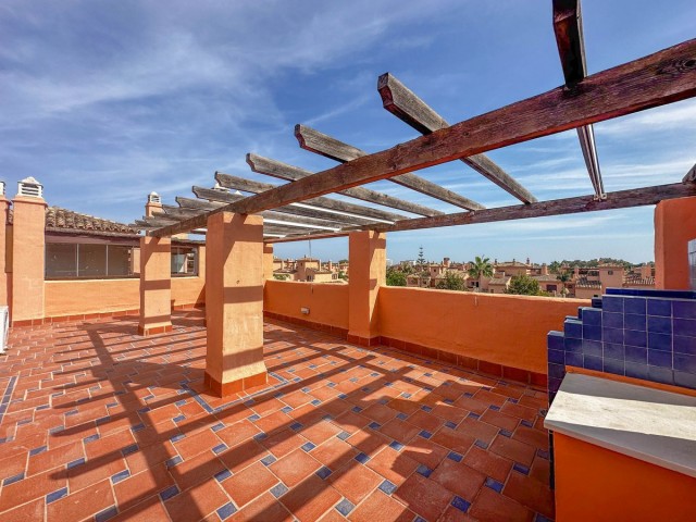Apartamento con 2 Dormitorios  en New Golden Mile