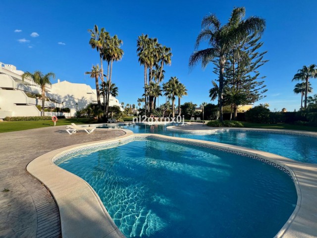 2 Schlafzimmer Apartment in Bahía de Marbella