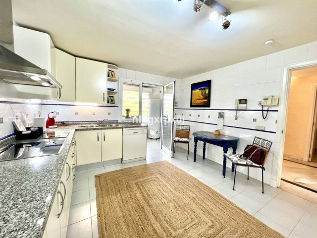 2 Schlafzimmer Apartment in Bahía de Marbella