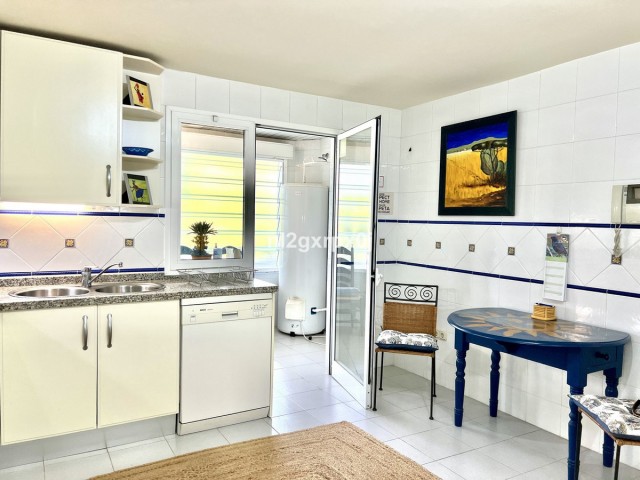 2 Schlafzimmer Apartment in Bahía de Marbella