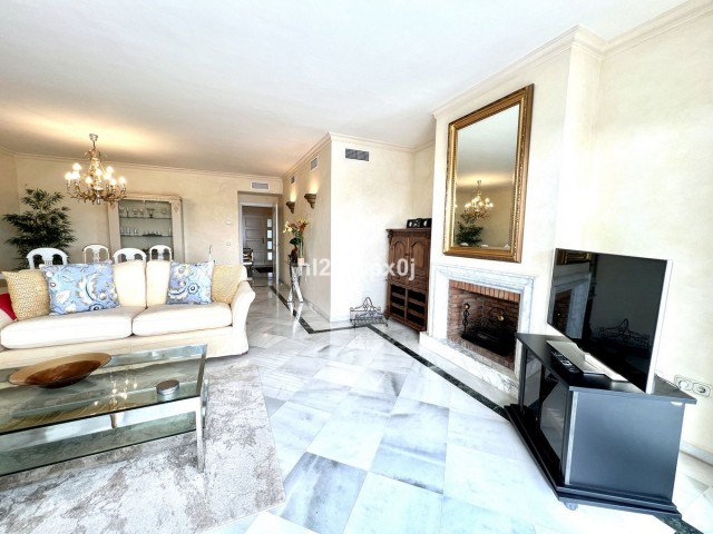 2 Schlafzimmer Apartment in Bahía de Marbella