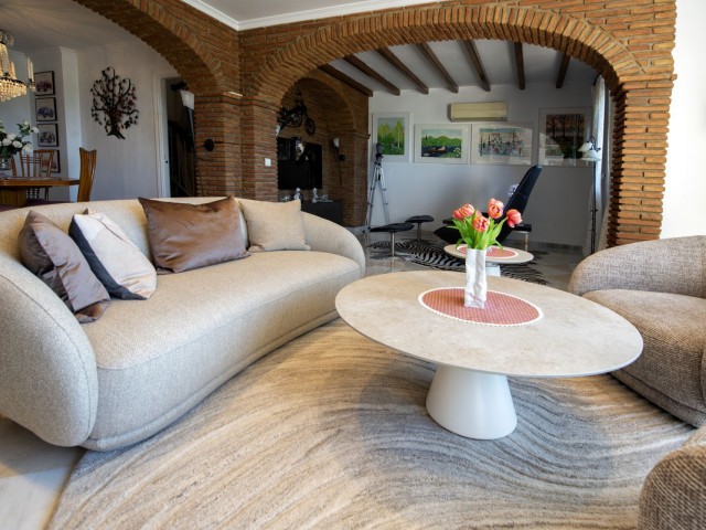 Apartamento con 4 Dormitorios  en Mijas Golf