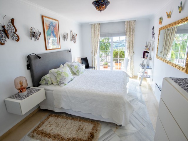 Apartamento con 4 Dormitorios  en Mijas Golf
