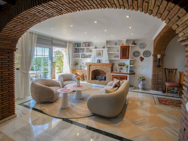 4 Bedrooms Apartment in Mijas Golf