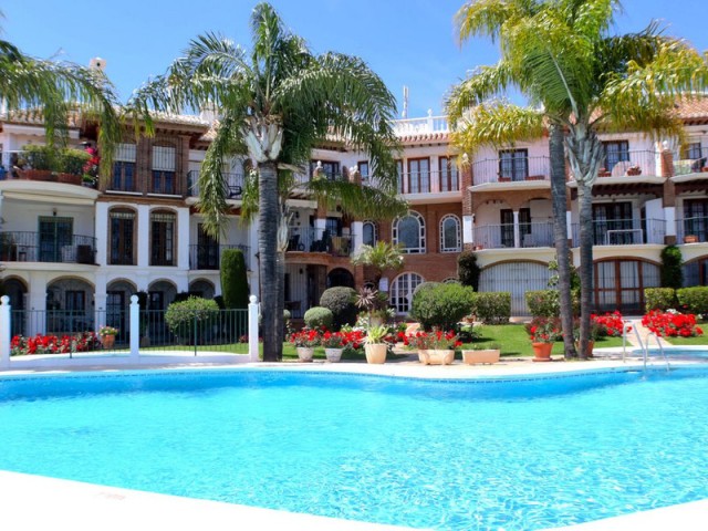 4 Bedrooms Apartment in Mijas Golf