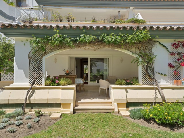 2 Bedrooms Apartment in New Golden Mile