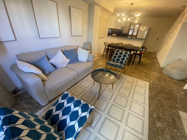 2 Bedrooms Townhouse in Estepona