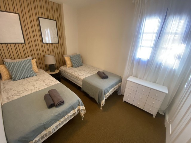 2 Bedrooms Townhouse in Estepona