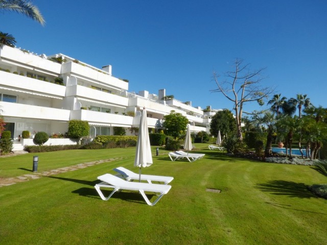 Apartment, Marbella, R2828030
