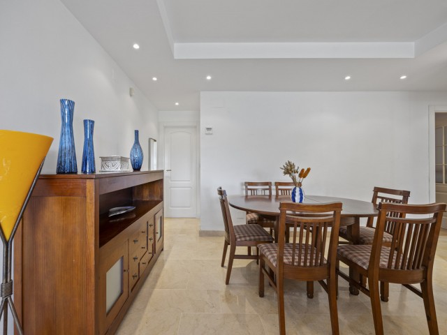 Appartement avec 4 Chambres  à Marbella